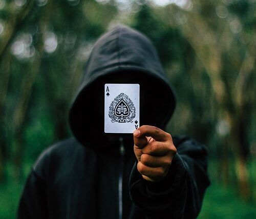 Gry karciane: dlaczego są tak popularne?